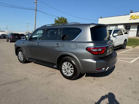 Used 2023 Nissan Armada SV image 8