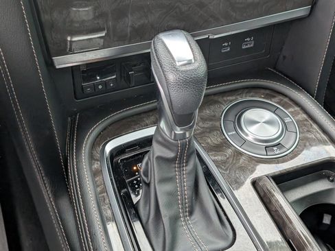 Used 2022 Nissan Armada Platinum w/ Captain's Chairs Package image 31