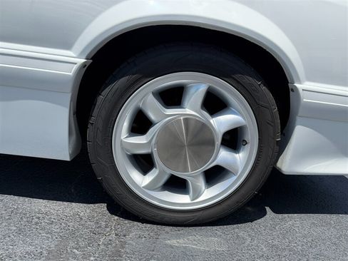 Used 1987 Ford Mustang GT RWD image 22