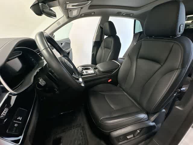 Used 2022 Audi Q8 Prestige AWD/4WD image 18