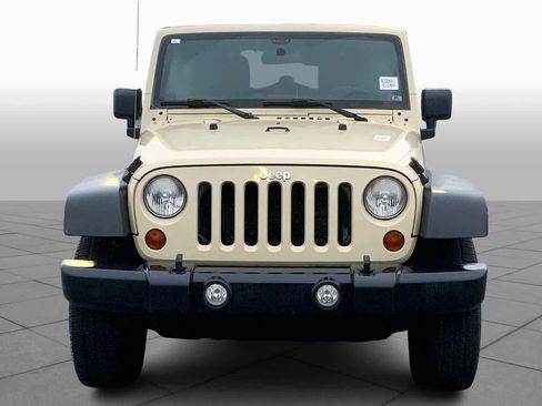 Used 2011 Jeep Wrangler Unlimited Sport image 3