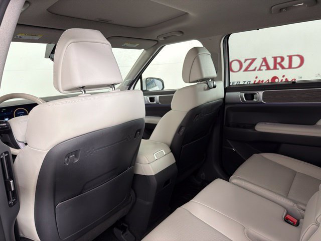 Used 2025 Hyundai Santa Fe Limited FWD image 29