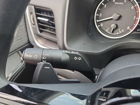 Used 2023 Nissan Rogue SV AWD/4WD image 27