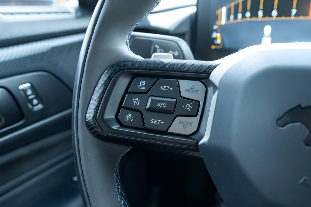 Used 2024 Ford Mustang Dark Horse RWD image 19