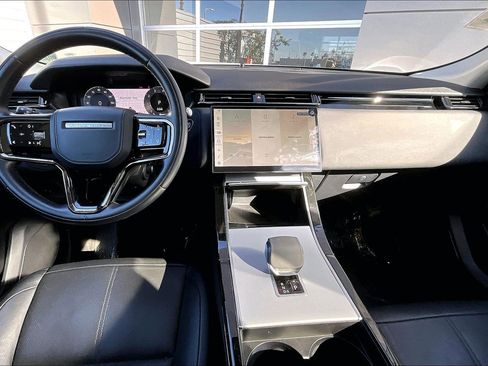 Used 2024 Land Rover Range Rover Velar S image 15