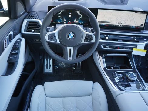 Used 2025 BMW X5 M60i image 16