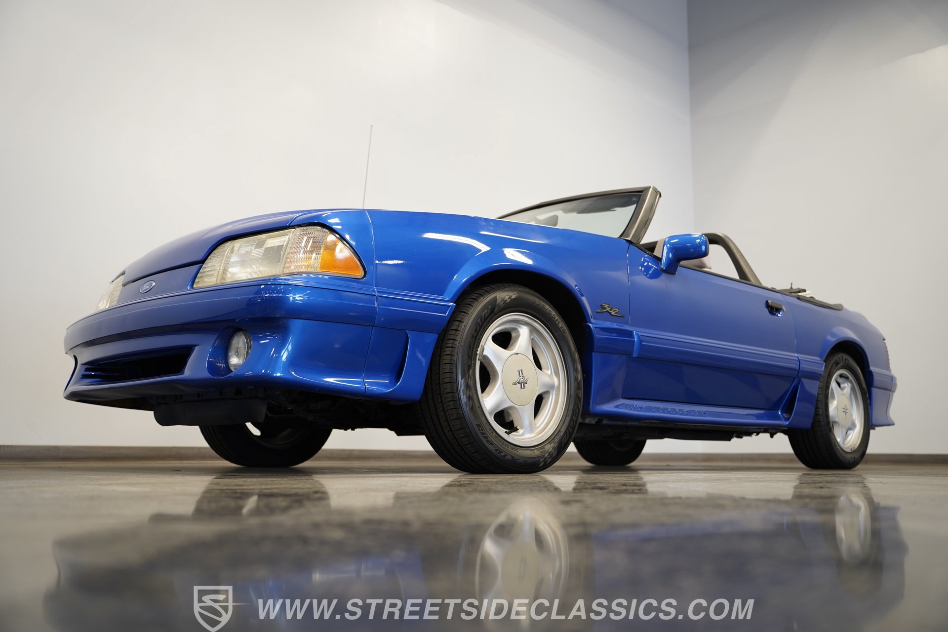 Used 1993 Ford Mustang GT RWD image 22