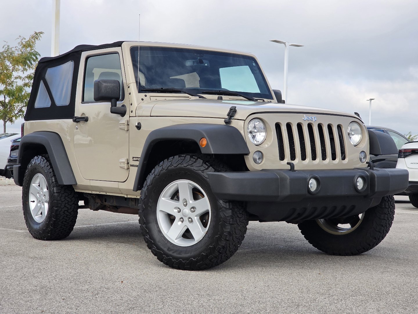 Used 2016 Jeep Wrangler Sport w/ Quick Order Package 23S AWD/4WD image 2