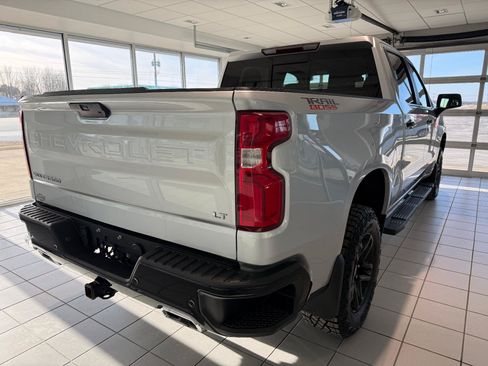Certified 2022 Chevrolet Silverado 1500 LT Trail Boss w/ LT Trail Boss Premium Package AWD/4WD image 7