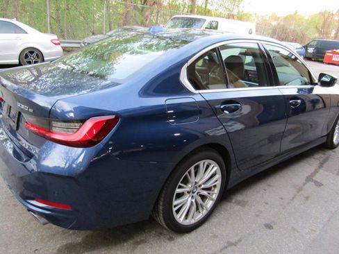 Used 2024 BMW 330e xDrive image 14