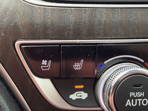 Used 2019 Honda Accord Touring image 28