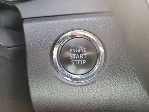 Used 2018 Toyota Camry XSE FWD image 28