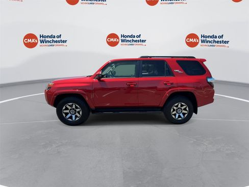 Used 2019 Toyota 4Runner TRD Off-Road AWD/4WD image 8