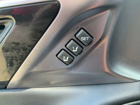 Used 2023 Subaru Outback Touring XT AWD/4WD image 15