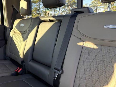 New 2026 Ford F350 Platinum w/ Platinum Plus Package image 43