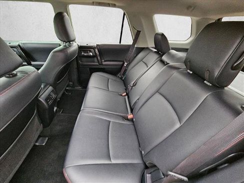 Used 2023 Toyota 4Runner TRD Off-Road Premium w/ Moonroof Package AWD/4WD image 17