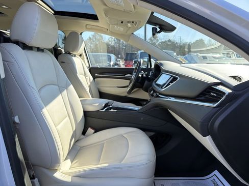 Used 2024 Buick Enclave Essence w/ Experience Buick Package image 22