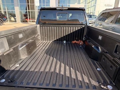 Used 2024 Toyota Tacoma TRD Off-Road image 7