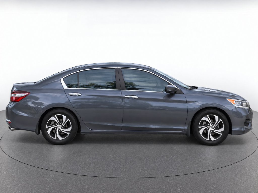 Used 2017 Honda Accord LX image 35