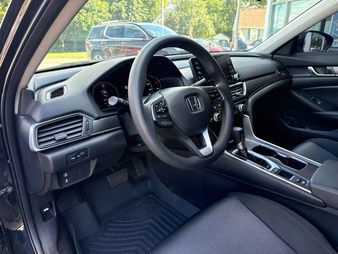 Used 2019 Honda Accord LX image 10