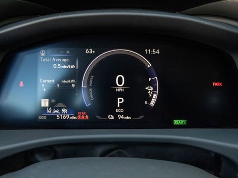 Used 2025 Lexus RZ 300e w/ Accessory Package (Z1) image 9