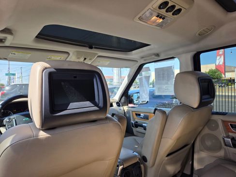 Used 2011 Land Rover LR4 HSE LUX image 12