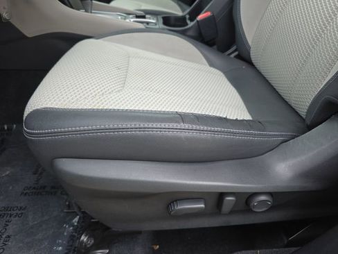 Used 2019 Subaru Forester Premium w/ All-Weather Package AWD/4WD image 31