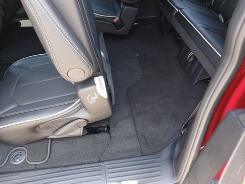 New 2027 Chrysler Pacifica Limited FWD image 13