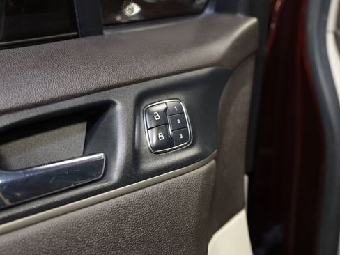 Used 2017 Lincoln MKC Reserve image 12