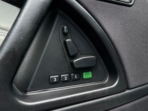 Used 2002 Mercedes-Benz SL 500 image 13