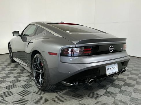 Used 2024 Nissan Z Performance w/ Floor Mat Package RWD image 7