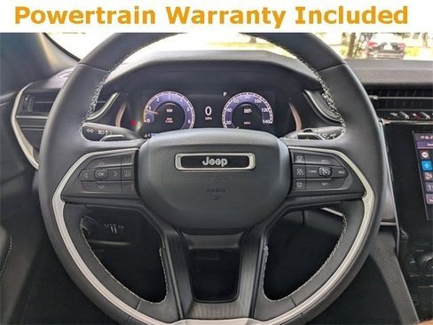 Used 2023 Jeep Grand Cherokee Altitude image 29