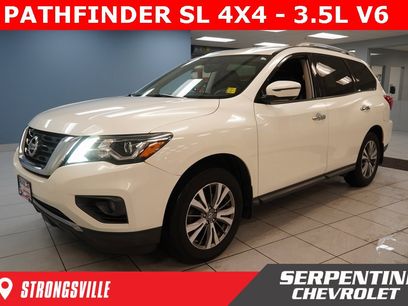 Used 2018 Nissan Pathfinder SL