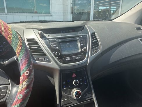 Used 2015 Hyundai Elantra SE w/ Option Group 03 image 7