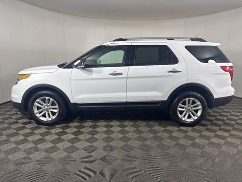 Used 2014 Ford Explorer XLT w/ Equipment Group 201A image 7