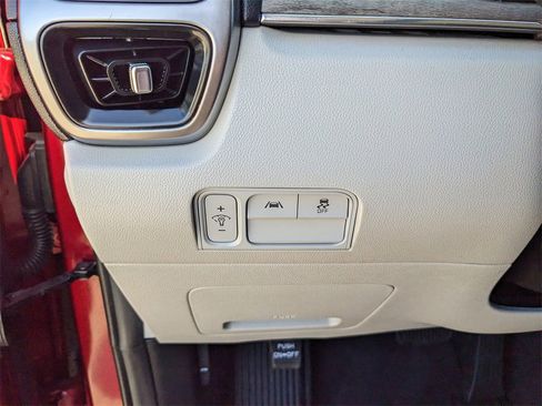 Certified 2023 Kia Sorento S image 30