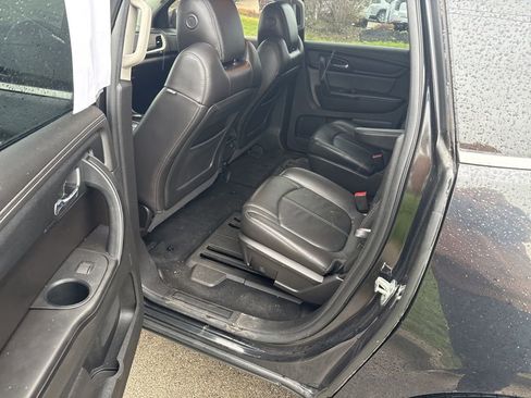 Used 2015 Chevrolet Traverse LT image 9