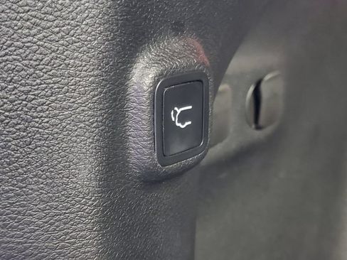 Used 2020 Jeep Cherokee Limited AWD/4WD image 31