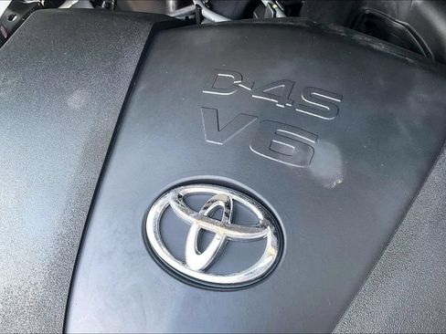 Used 2020 Toyota Sienna XLE Premium AWD/4WD image 31