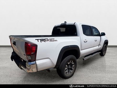 Used 2019 Toyota Tacoma TRD Off-Road RWD image 3