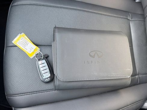 Certified 2024 INFINITI QX60 Luxe image 23