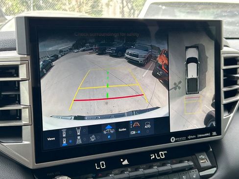 Used 2024 Toyota Tundra Limited image 40