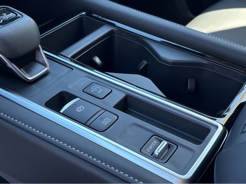 New 2026 Nissan Pathfinder SL w/ Cargo Package image 16