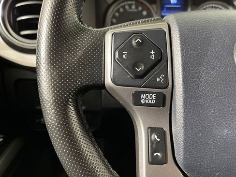 Certified 2016 Toyota Tacoma 2WD Double Cab image 26