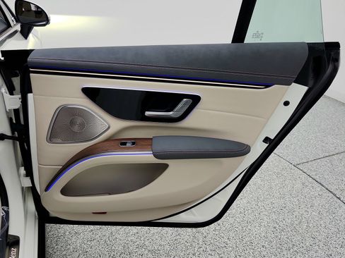 Certified 2022 Mercedes-Benz EQS 450+ Sedan image 33
