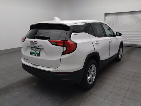 Used 2021 GMC Terrain SLE FWD image 9