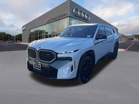 Used 2023 BMW XM image 1