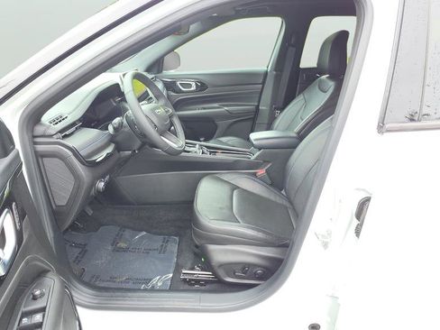 Used 2025 Jeep Compass Limited w/ Driver Assist Group I AWD/4WD image 15