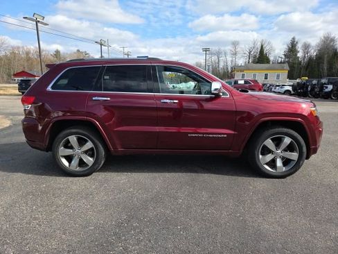 Used 2016 Jeep Grand Cherokee Overland w/ Advanced Technology Group image 8