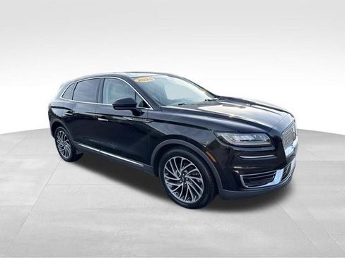 Used 2020 Lincoln Nautilus Reserve AWD/4WD image 3